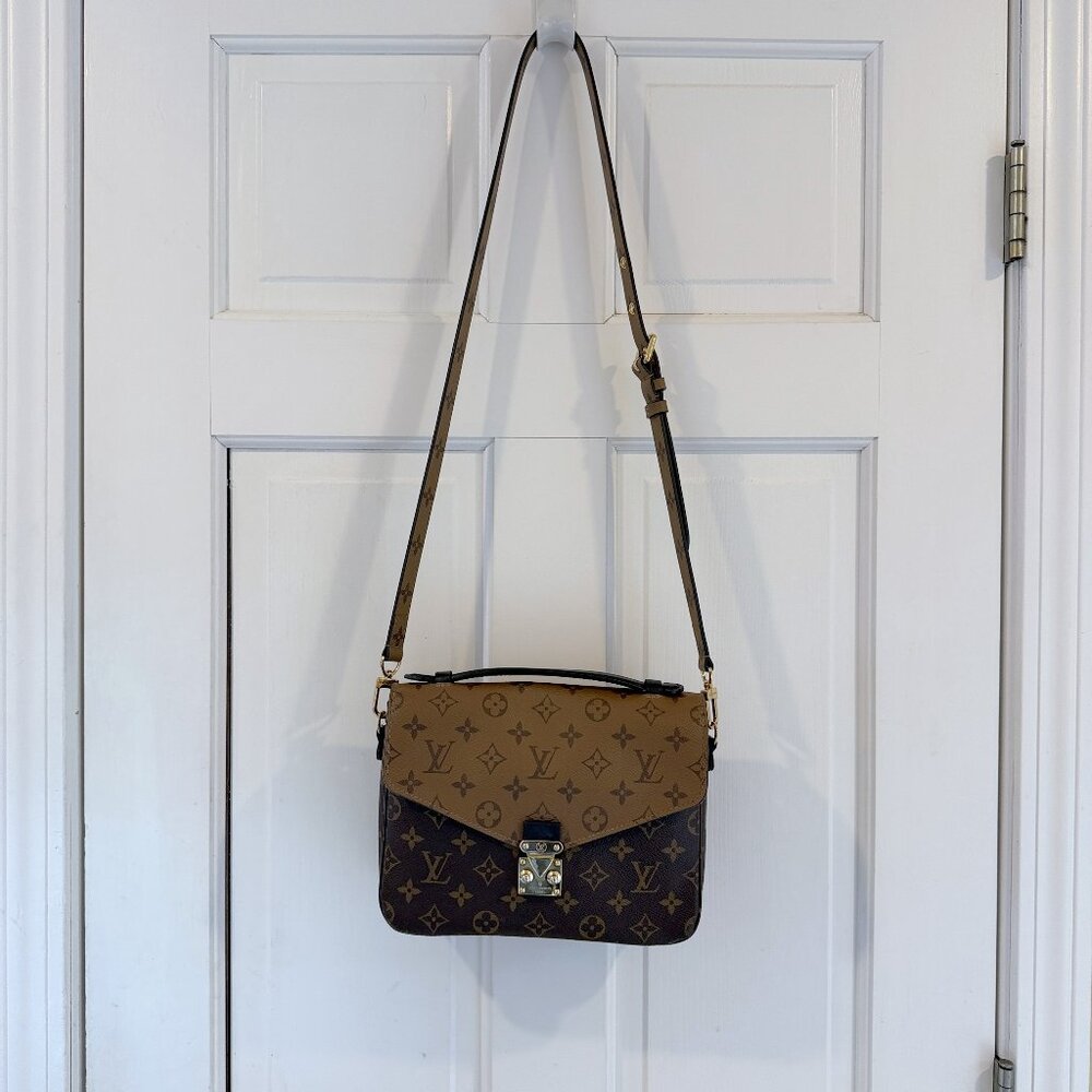 Louis Vuitton Monogram Reverse Pochette Métis - M44876